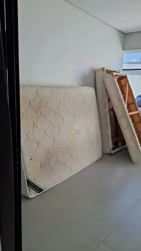 Doação, cama casal queen ortobom + box