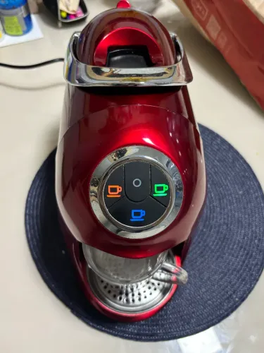CAFETEIRA TRÊS CORAÇÕES VERSA VERMELHA - PERFEITO ESTADO