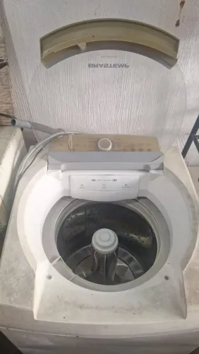 Máquina de Lavar 11 kg funcionando. <br>Mas com avaria. Mas funcionando. <br>Valor 400,00.