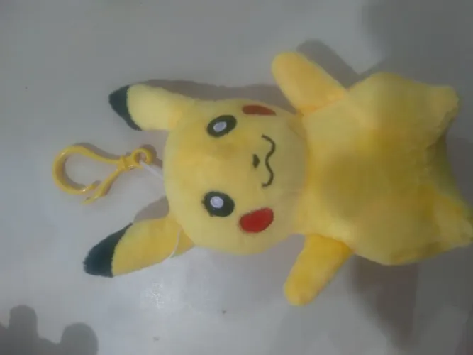 Vendo chaveiro do pikachu