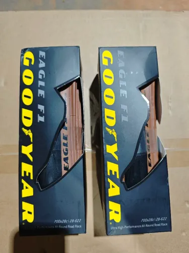 Par de Pneus Goodyear Eagle F1 700x28mm (Bege)