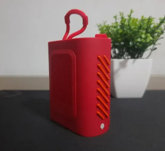 Caixa de Som Portátil Bluetooth (Nova)