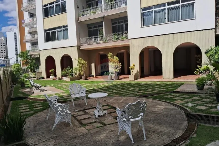 Apartamento 4 quartos, suíte, 2 vagas, 180m2 no São Mateus, em frente ao Colégio dos Jesuí