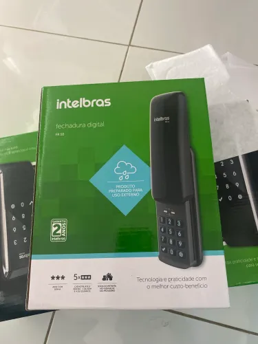 Fechadura digital Intelbras já com instalação