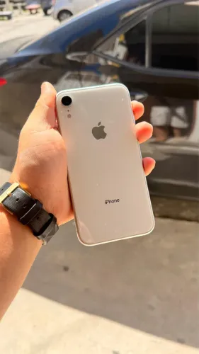 iPhone XR 