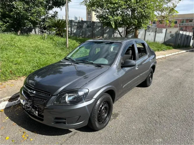 Chevrolet Prisma Sed. Maxx/ LT 1.4 8V Econof. 4P 2012