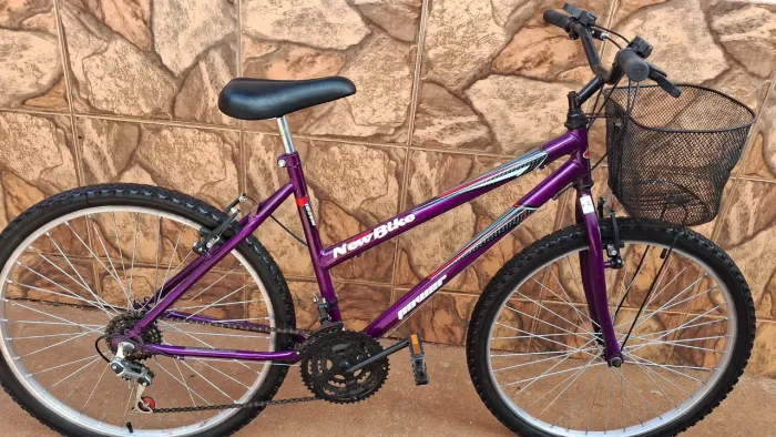 Bicicleta Aro 26,18 macha semi nova ( Entrega)