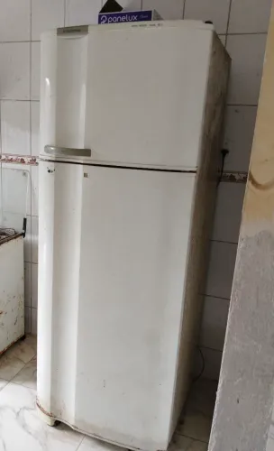 Geladeira 600$