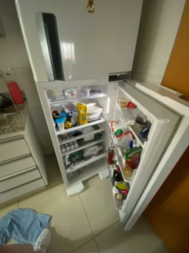 Geladeira 220 V