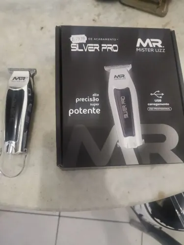Máquina de acabamento