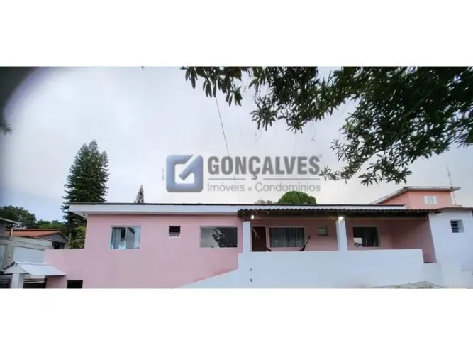 Casa à Venda em Ribeirão Pires - Centro de Ouro Fino Paulista, 2 Dormitórios, 1 Suíte