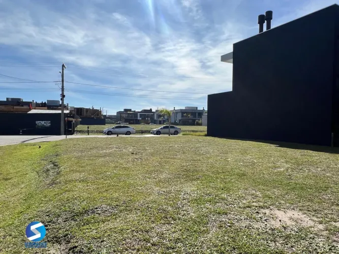 Lote de 314 m2 a venda no Condomínio Sunset em Xangri-lá.