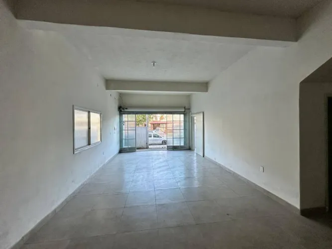 Prédio comercial a venda no Fragata, Pelotas - 440m², estrutura de uso misto, excelente po