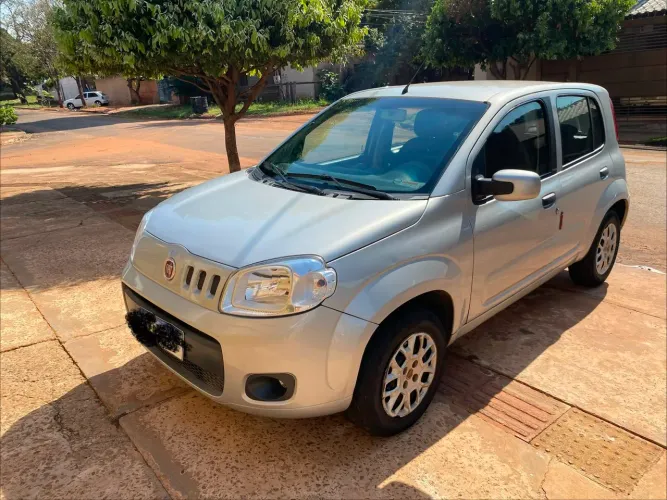 Fiat Uno Vivace Celeb. 1.0 EVO F.flex 8V 5P 2014