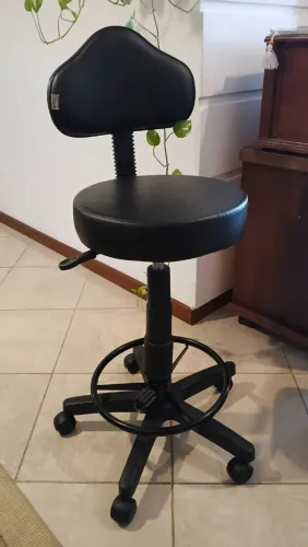 Mocho alto para estética ou caixa