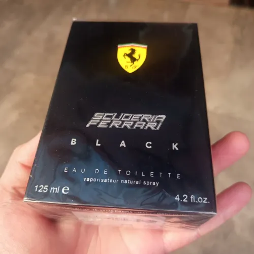 Ferrari Black Scuderia eua de toilette perfume
