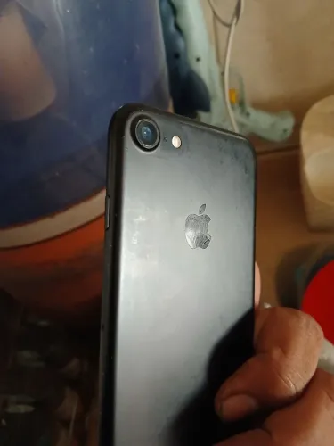 Iphone conservado 200 reais iphone7