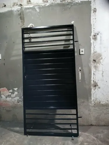 Vendo esse portão galvanizado