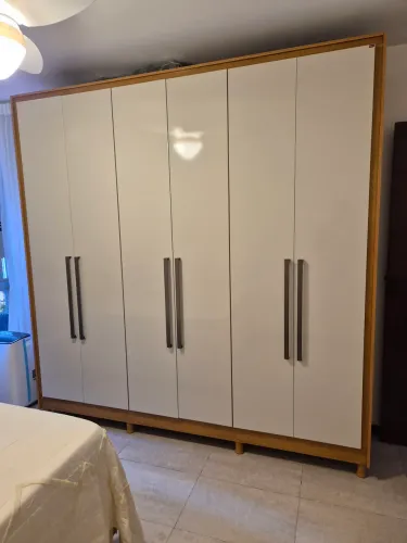 Guarda-roupas casal 100% MDF - usado em ótimo estado!