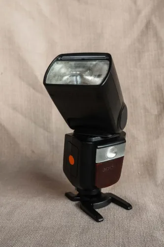 Flash Godox p/ Nikon - V860 III
