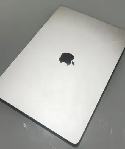 Macbook air 2023 m2 15 polegas 8/256gb - troco em iphone ou equipamentos fuji/sony