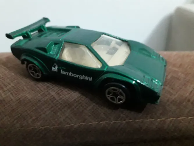 Brinquedos e coleções