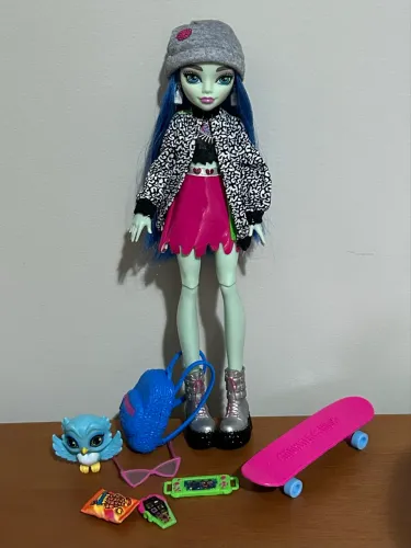 Monster high ghoulia g3 basica