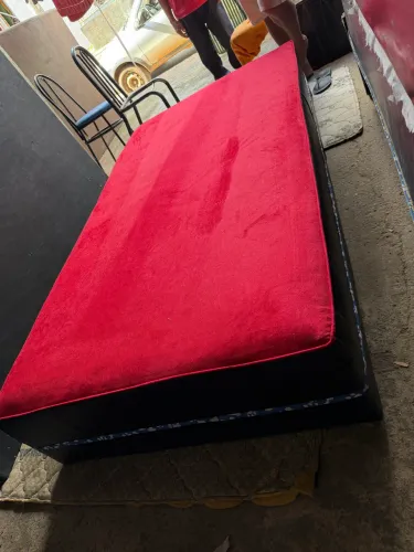 Cama de solteirão nova