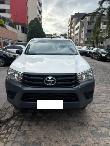 Toyota Hilux CS 4X4 2.8 TDI Diesel Mec. 2024
