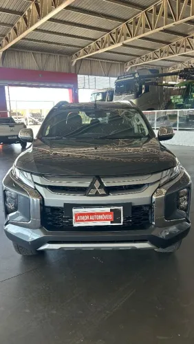 Mitsubishi L200 Triton Sport HPE-S 2.4 CD Dies. AUT 2022
