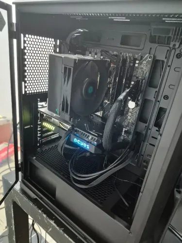 PC gamer semi novo