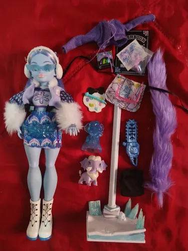 boneca abbey monster high g3 fearbook Sem caixa