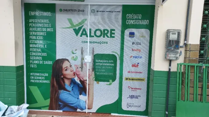 Adesivo Perfurado