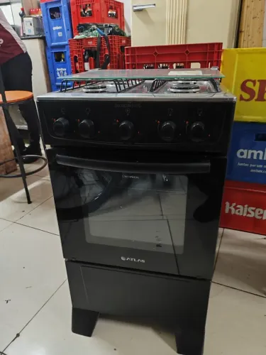 Fogão 4 bocas (gás de rua )