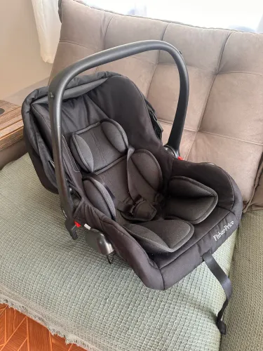 Vendo bebê conforto + base de carrinho Fisher Price