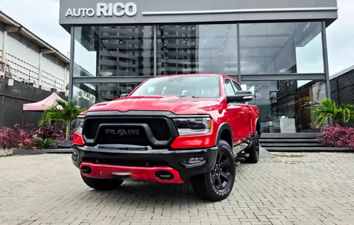 Ram 1500 Rebel 5.7 Hemi CD V8 4X4 AUT 2021