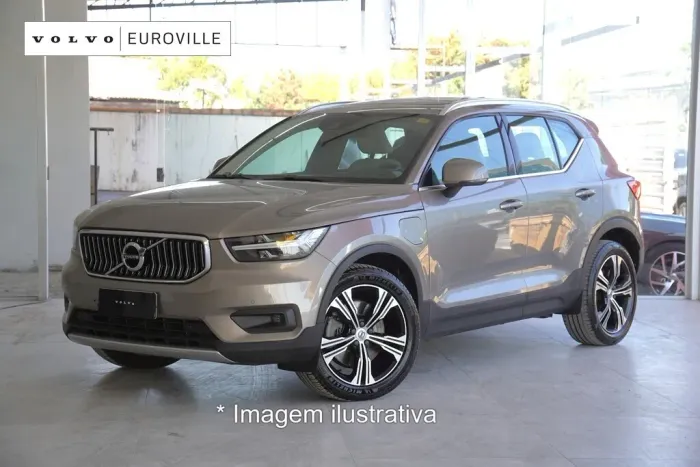 Volvo XC40 T-5 Momentum 2.0 252cv AWD 2018