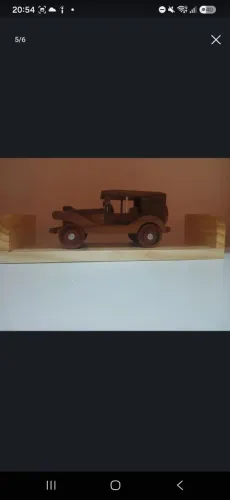 Carro de madeira