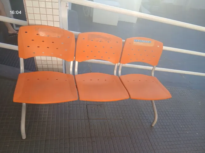 Vendo longarina 3 lugares ?