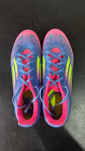 Chuteira ADIDAS