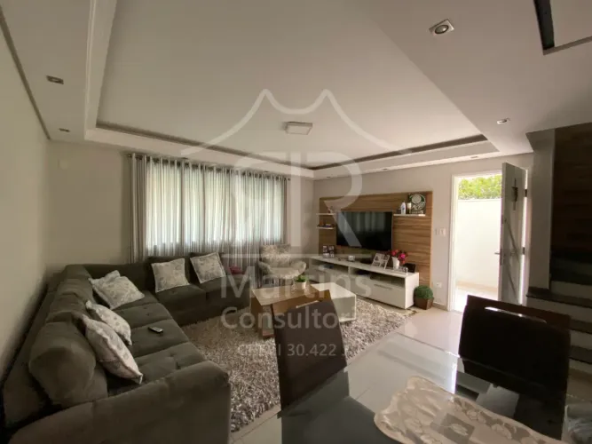 Sobrado à Venda na Vila Pires, em Santo André.
