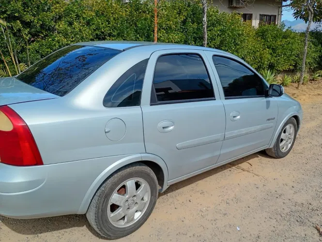 Chevrolet Corsa Sed. Premium 1.4 8V Econoflex 4P 2011