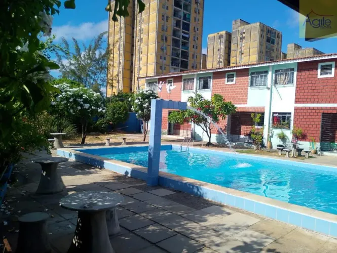 Casa à Venda em Pau Amarelo
