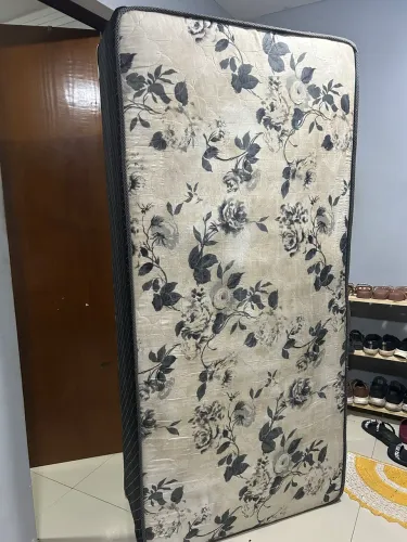 Cama solteiro de mola