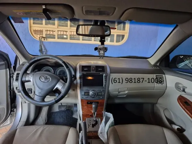 Toyota Corolla Altis 2.0 Flex 16V Aut. 2011