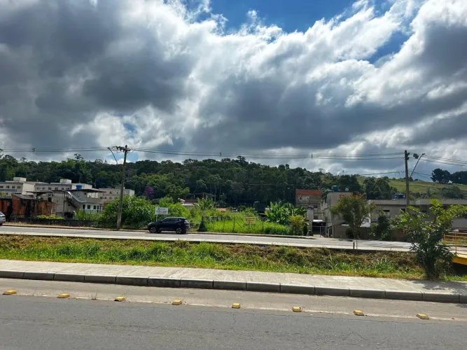 Ótimo terreno comercial