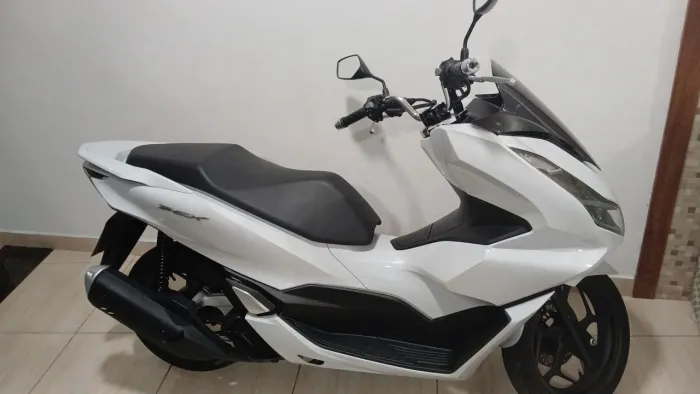 VENDO MOTO PCX