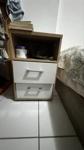 Mesa de Cabeceira