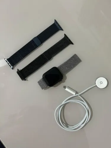 Apple Watch 5 - 44mm - EUA