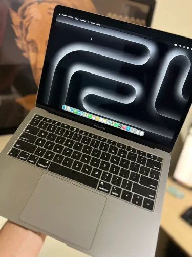 macbook air 2018 i5